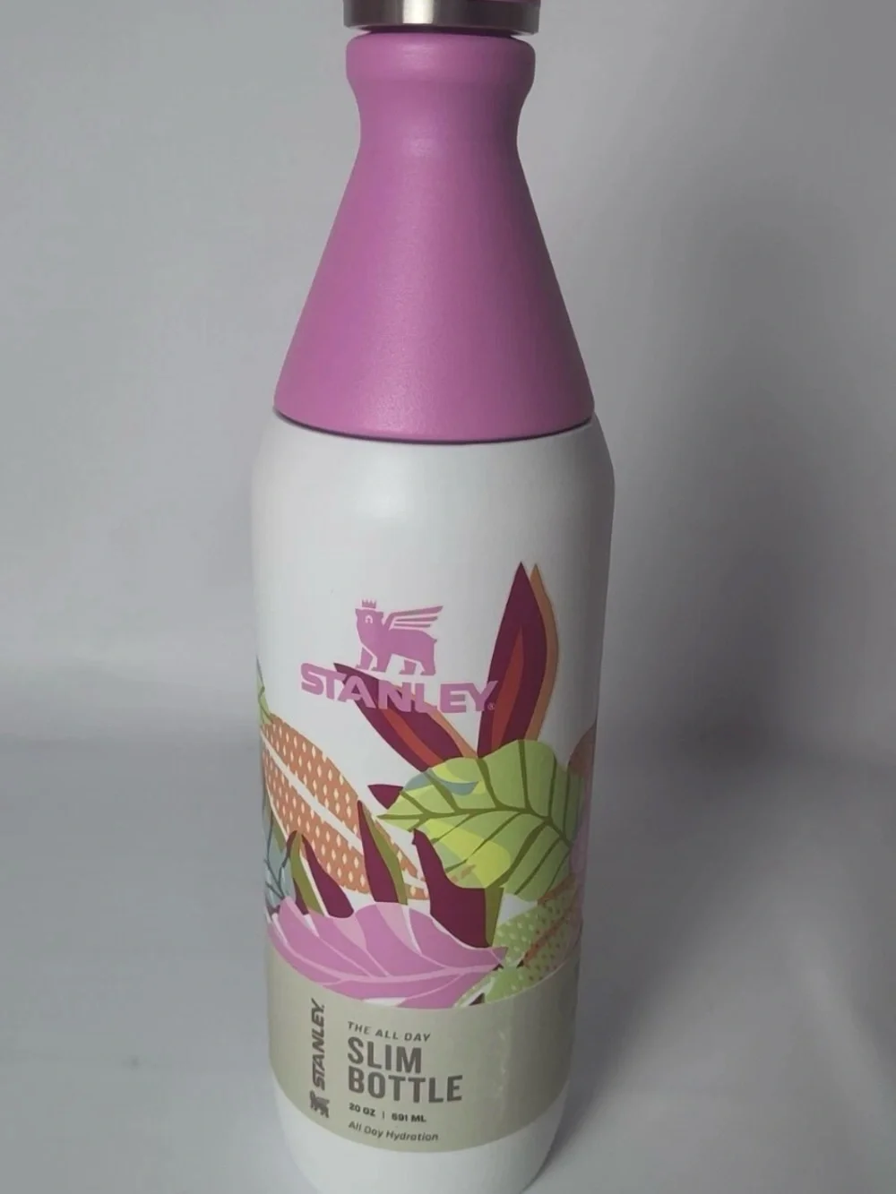 NEW Stanley Mother's Day Iceflow All Day Slim Bottle Frost Tropic 20oz